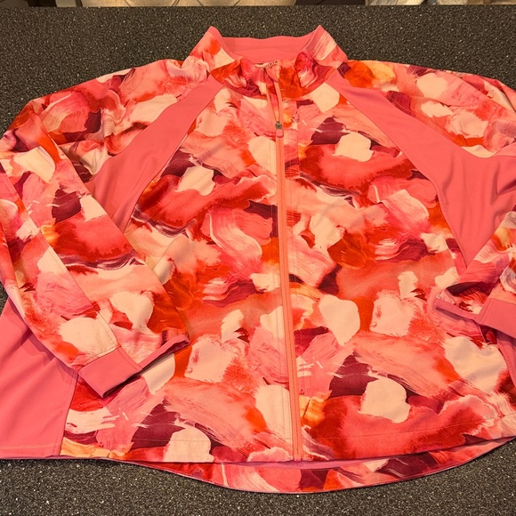 Athleta Jackets & Blazers - Athleta Run With It Coral and Peach Patterned Light Jacket - size 3X spring